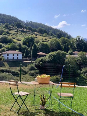 Casa familiar con piscina y jacuzzi